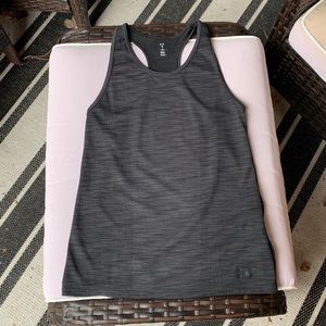 Under Armour Heatgear dark charcoal fitted tank in youth large